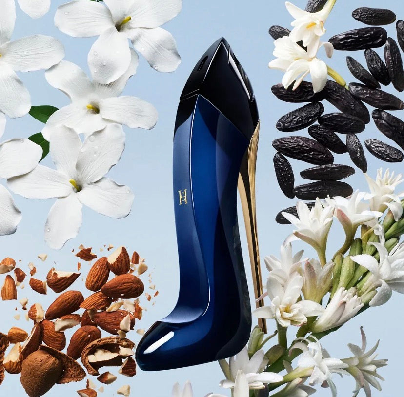 🌸 Carolina Herrera  Elegancia, feminidad y sofisticación en una fragancia creada para destacar.